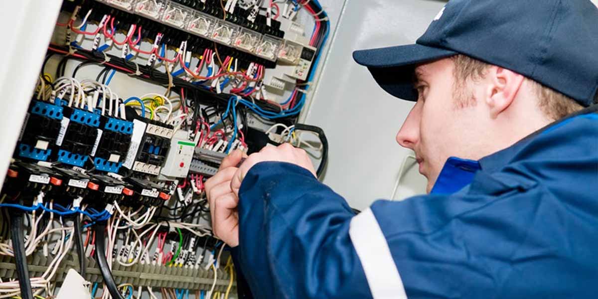 Customer Focused Electrician Bristol